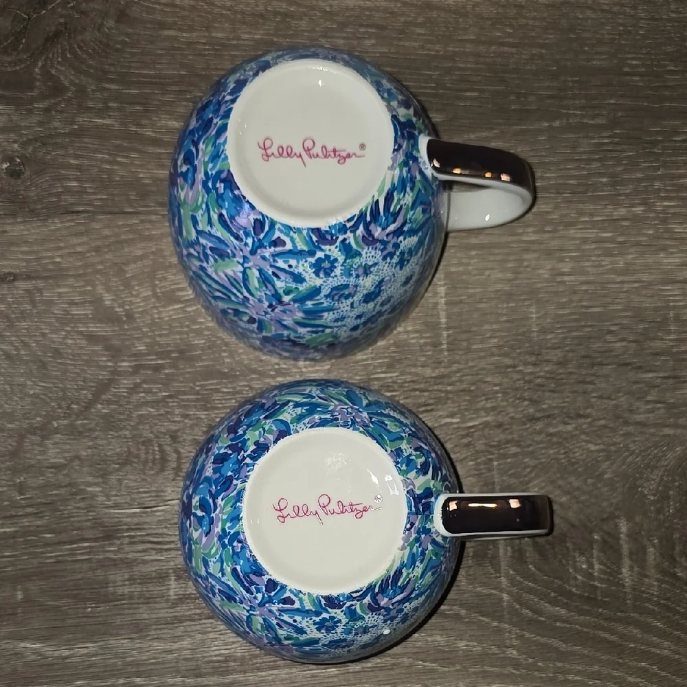 Lilly Pulitzer Blue and White Ceramic Mugs with Floral Design - Picture 4 of 7